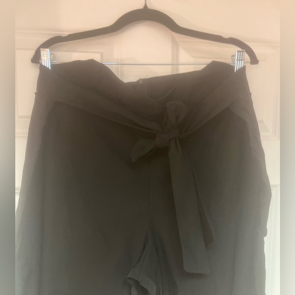 Fashion Nova Black Tie Front Dress Pant. Size 3x - Picture 2 of 2